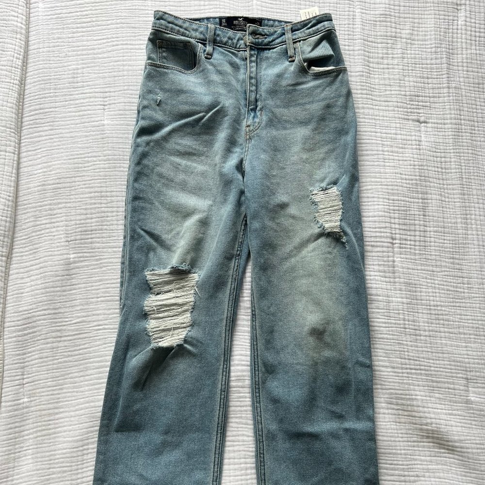 Hollister Ultra High-Rise Ripped Light Wash Dad Jeans